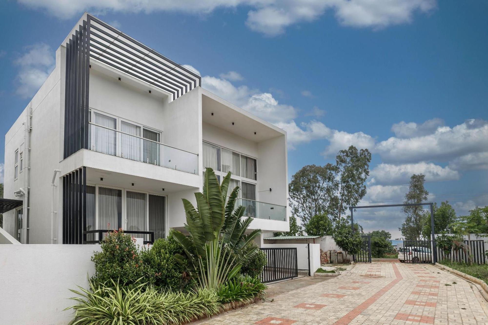 Celestial Sapphire Villa Pvt Pool Veg Food 4Bhk Dod Ballāpur Exterior photo