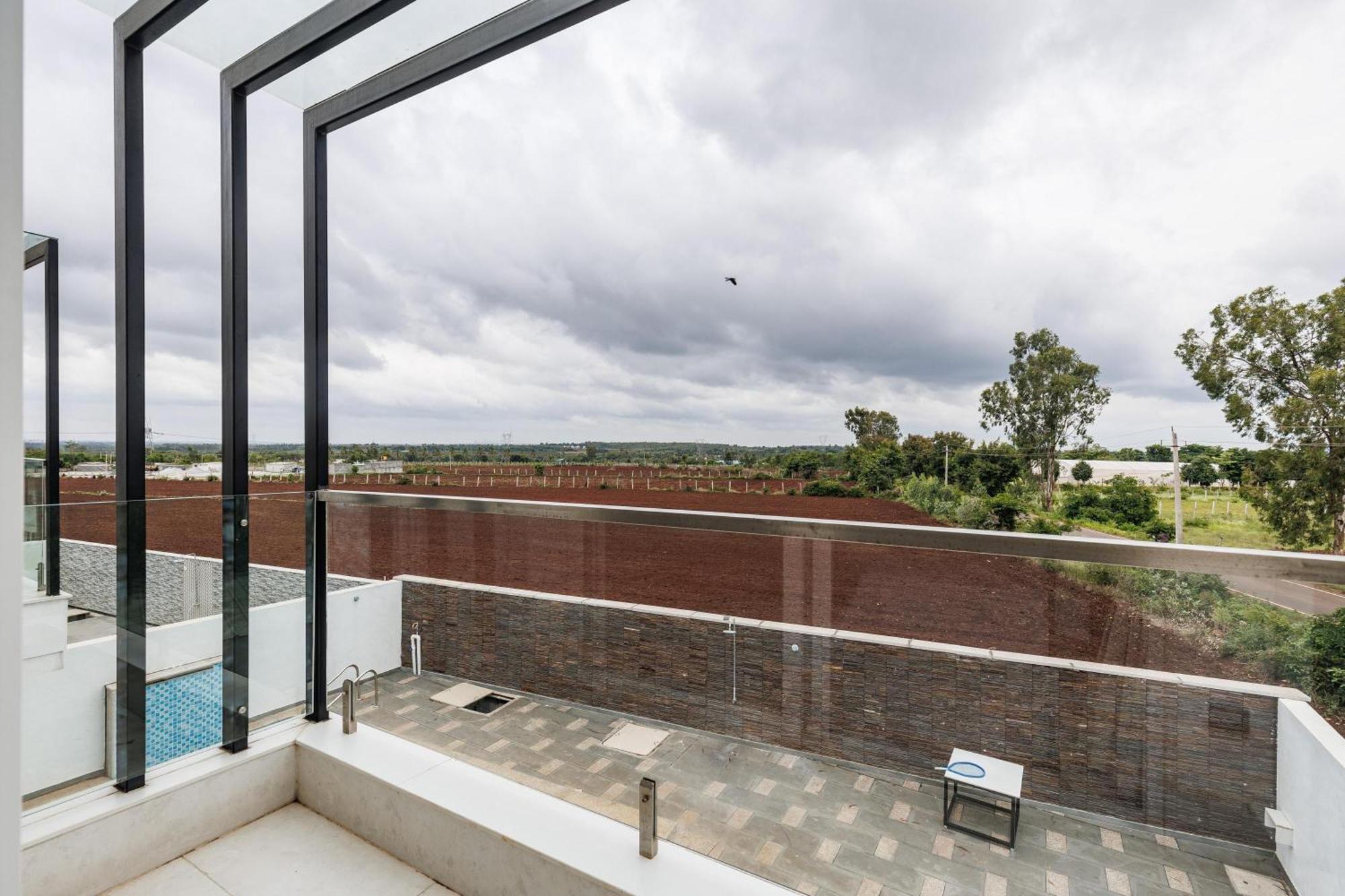 Celestial Sapphire Villa Pvt Pool Veg Food 4Bhk Dod Ballāpur Exterior photo