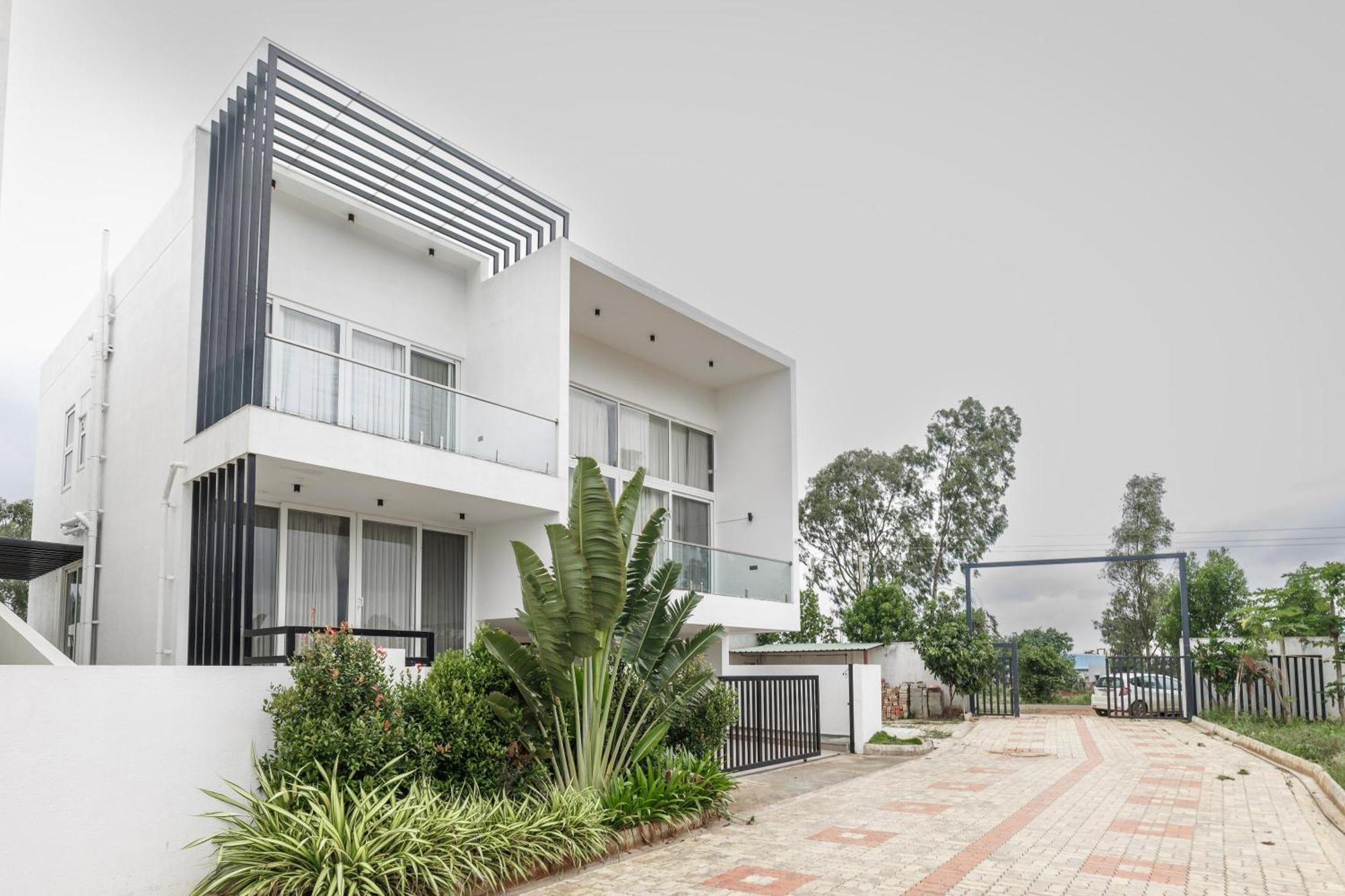 Celestial Sapphire Villa Pvt Pool Veg Food 4Bhk Dod Ballāpur Exterior photo
